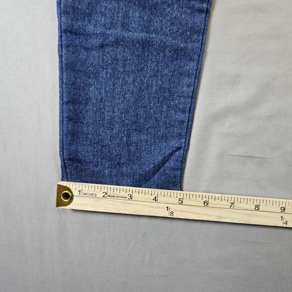 Juicy Couture Womens size 8 Jegging Stretch Mid Rise Medium Wash - Picture 6 of 8